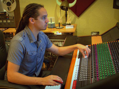 Zan Llaneza - Audio Engineer/Beat Creator